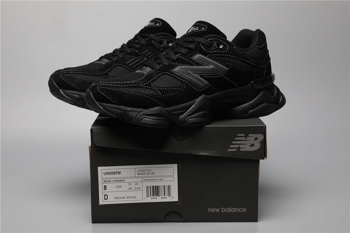 New Balance 9060 -unisex-lenkkarit, täysin mustat