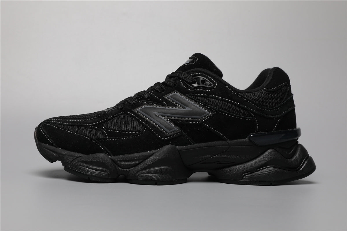 New Balance 9060 -unisex-lenkkarit, täysin mustat