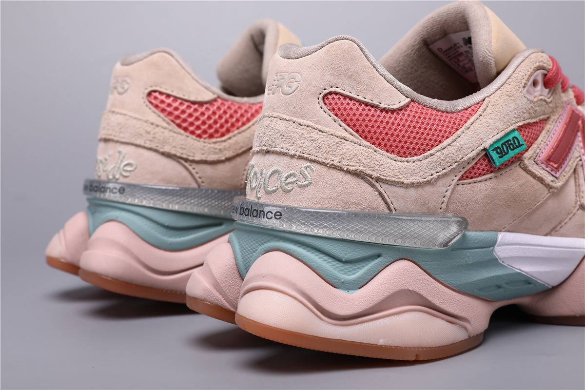 New Balance 9060 Unisex-Sneaker Beige-Rosa