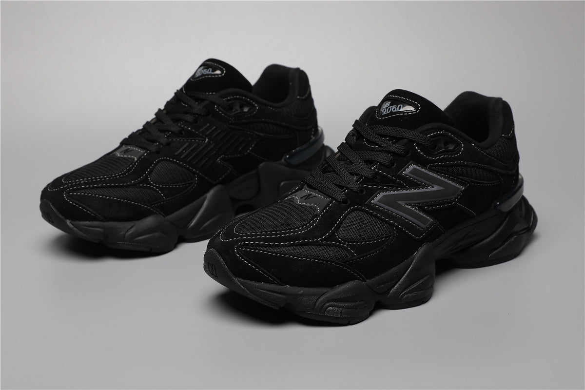 New Balance 9060 -unisex-lenkkarit, täysin mustat
