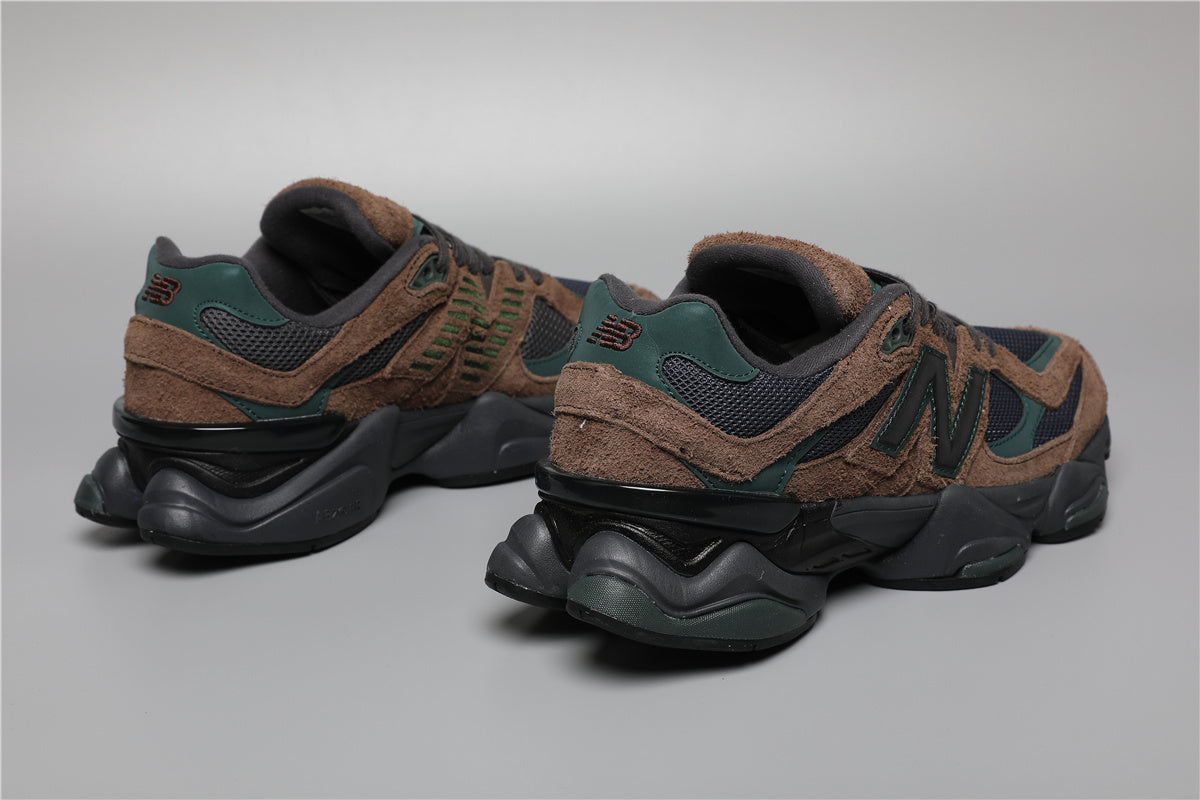 New Balance 9060 -unisex-lenkkarit, kahvinruskea